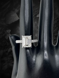 Emerald shape engagement Ring, Pave Diamond 💎