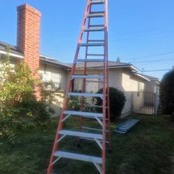 WERNER 12 FT LADDER