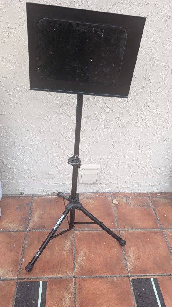 Laptop/proyector Stand.