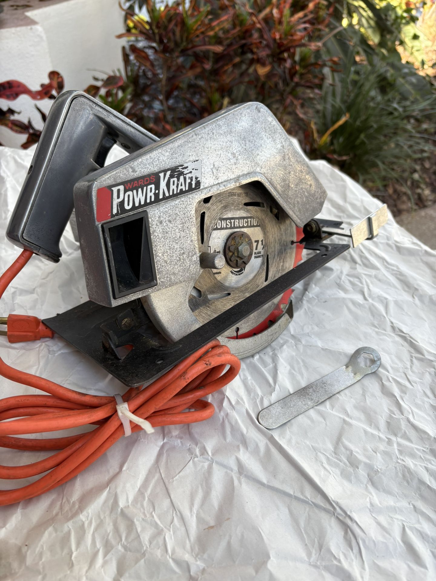Old School Wards 7 1/4” Circular Saw-Clean-1.5 HP, 8 Amp, New 8’ Cord