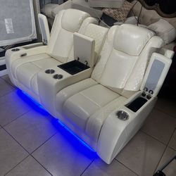 NEW ELECTRIC LOVESEAT RECLINER!!!