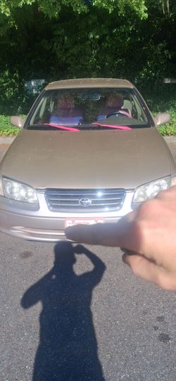 2000 toyota camry le