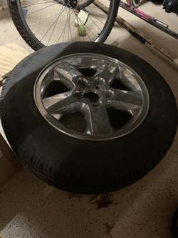 Jeep Grand Cherokee full sized tire and rim never used