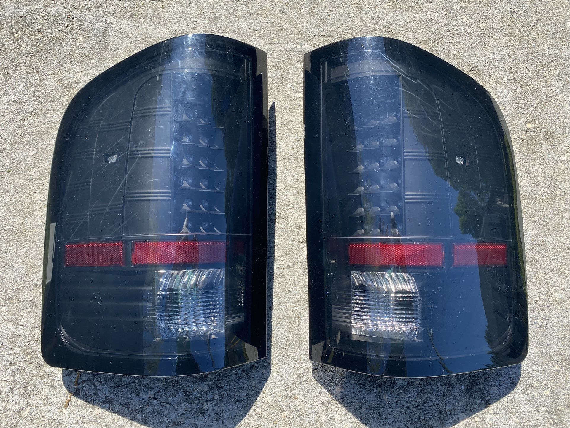 Smoked 2007-201 Chevy Silverado 1500 LED Tail Lights