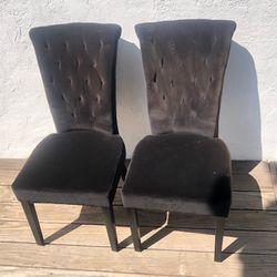 2 x Cushioned Black Velvet Crittenden Tufted Side Dining Chairs (Silver Lake)