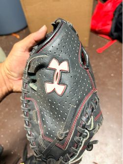 Under armour catchers mitt youth