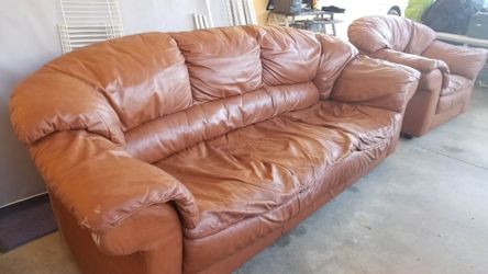 Leather couch (free)