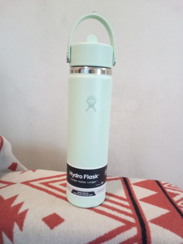 Hydro flask Water Bottle. Brand New.