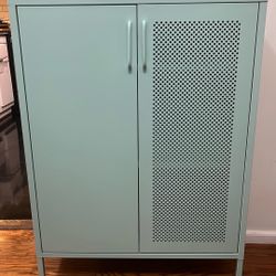 42“ Metal Storage Cabinet 