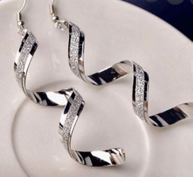 LONG SWIRL DANGLE SPARKLY SILVER DANGLE DROP PARTY EARRINGS