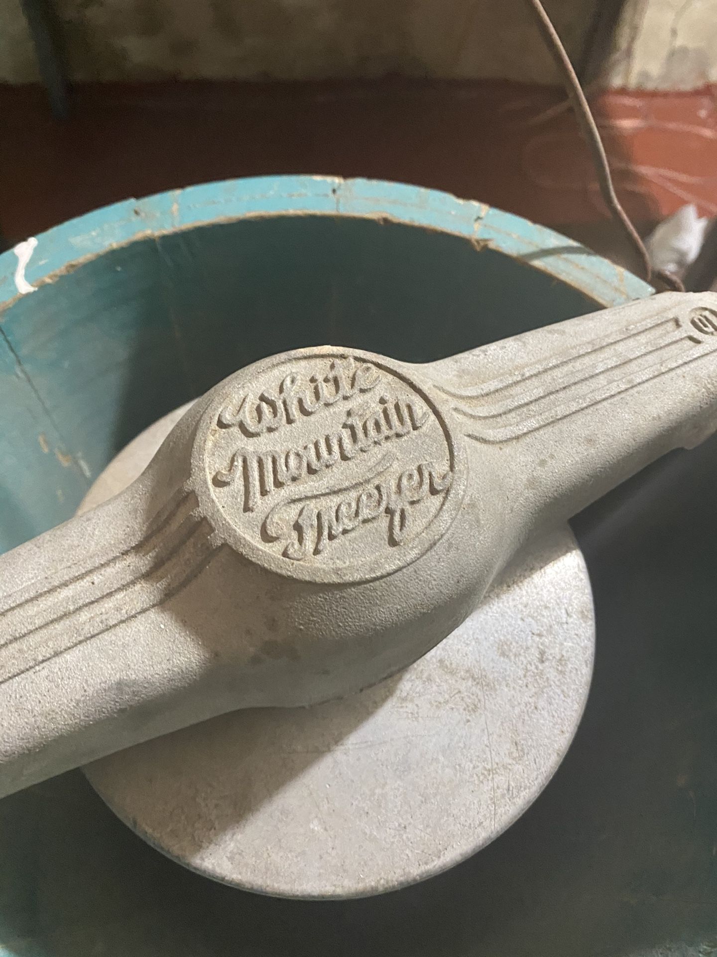 1923 6 qt ice cream maker