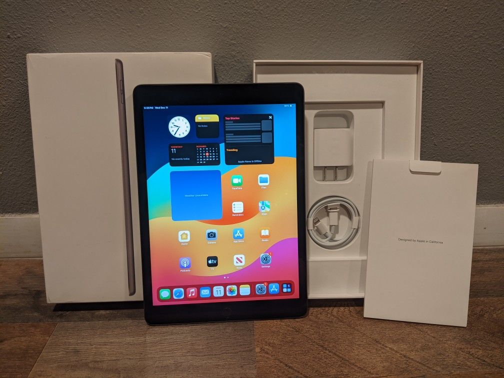 Apple iPad 9th Gen 10.2" Retina Display WiFi 64GB Space Gray w/ AppleCare Warranty