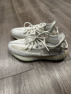 Yeezy Size 9