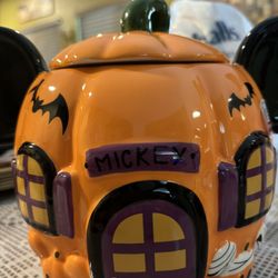 Mickey Pumpkin 