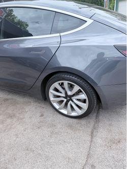Tesla rims and tires set 4