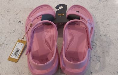 Women's Footwear