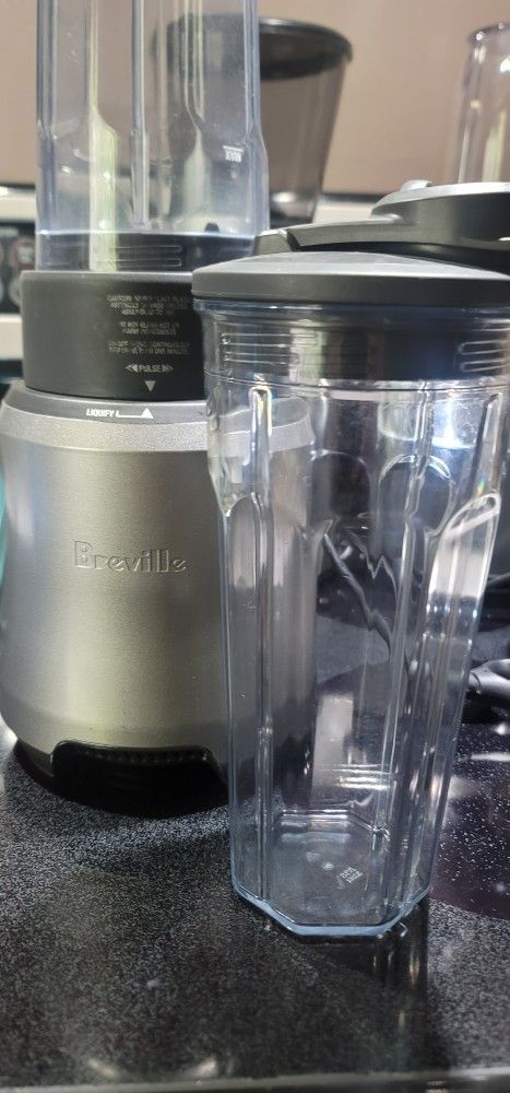 MINI BLENDER BREVILLE BOSS TO GO