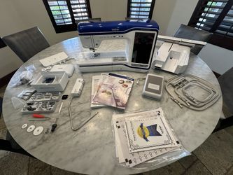 BROTHER DREAM MACHINE Innov-is Model XV8500D, Embroidery/Quilting