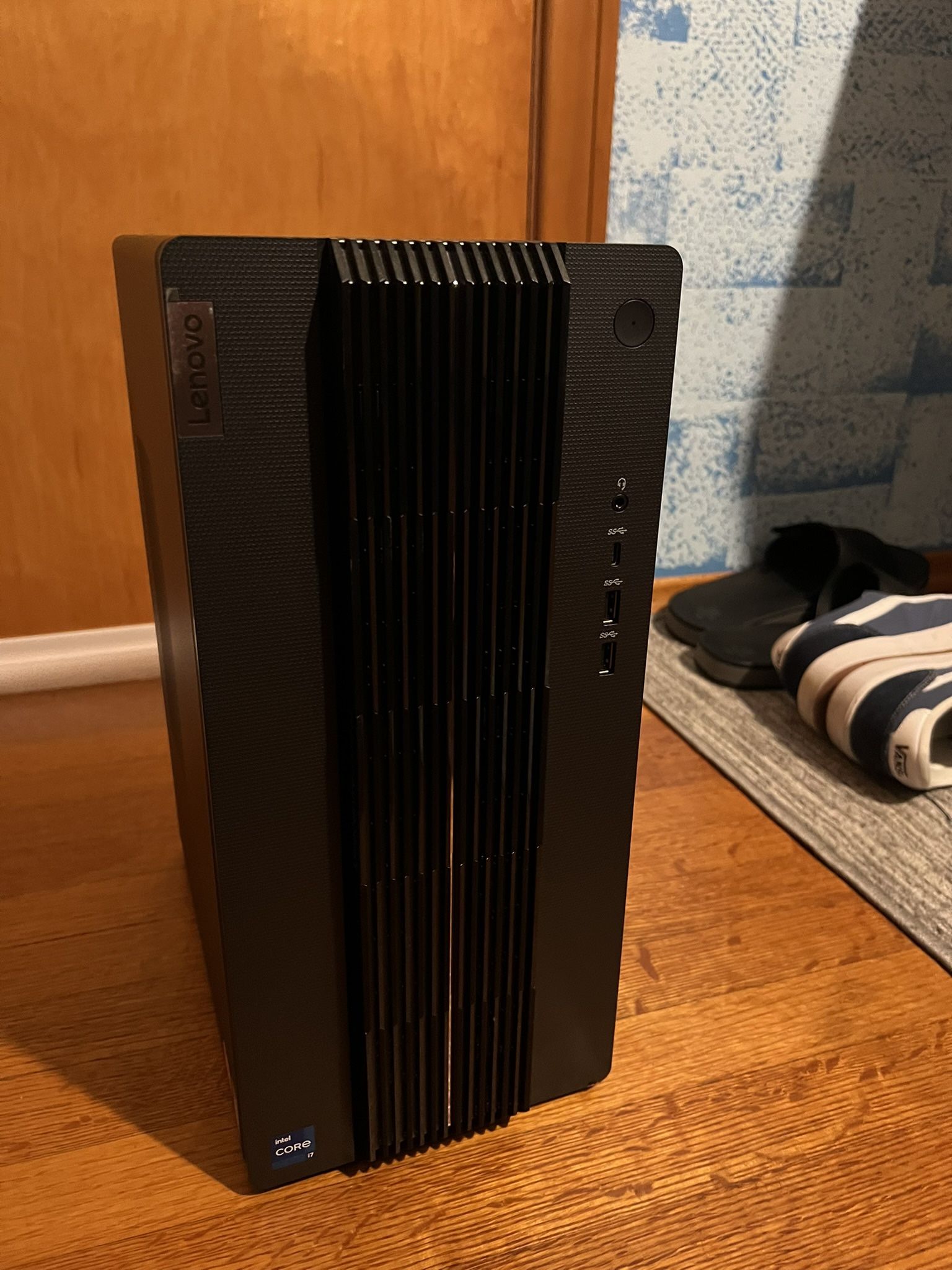 Lenovo Gaming PC Desktop