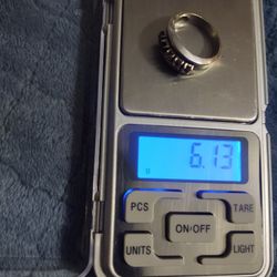10 K White Gold Size 7.5 Nice And Heavy Weight