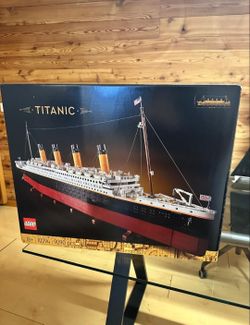 LEGO-Icons-Titanic-10294......