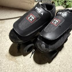 VNLA skates size 9 men