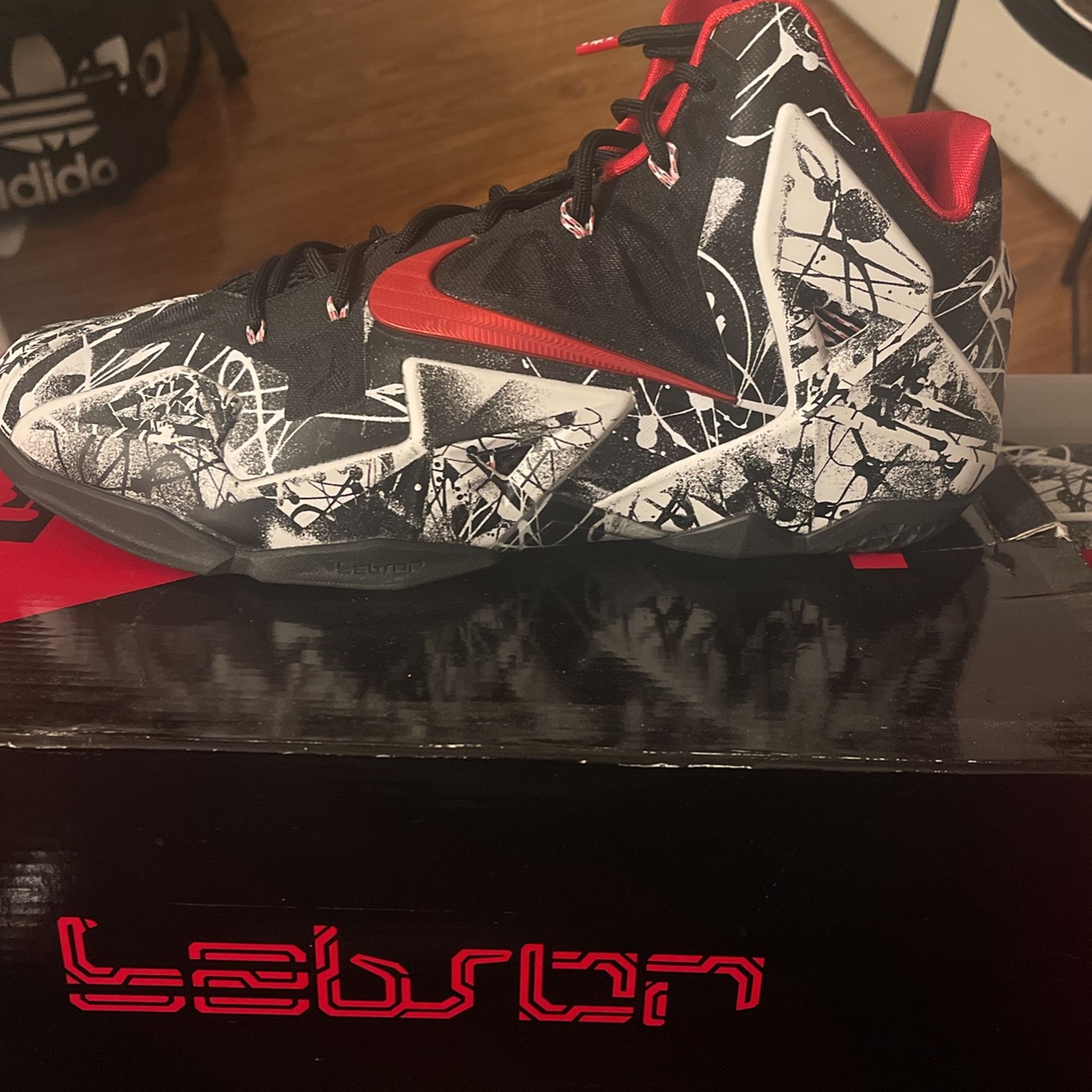 Lebron XI