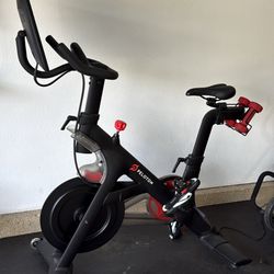 Peloton Bike