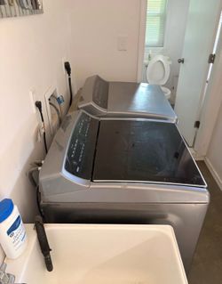 Washer and dryer set