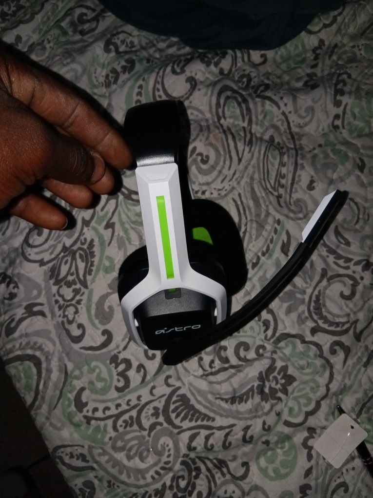 ASTRO Cordless Gamer HeadPhones