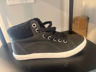Women’s shoes