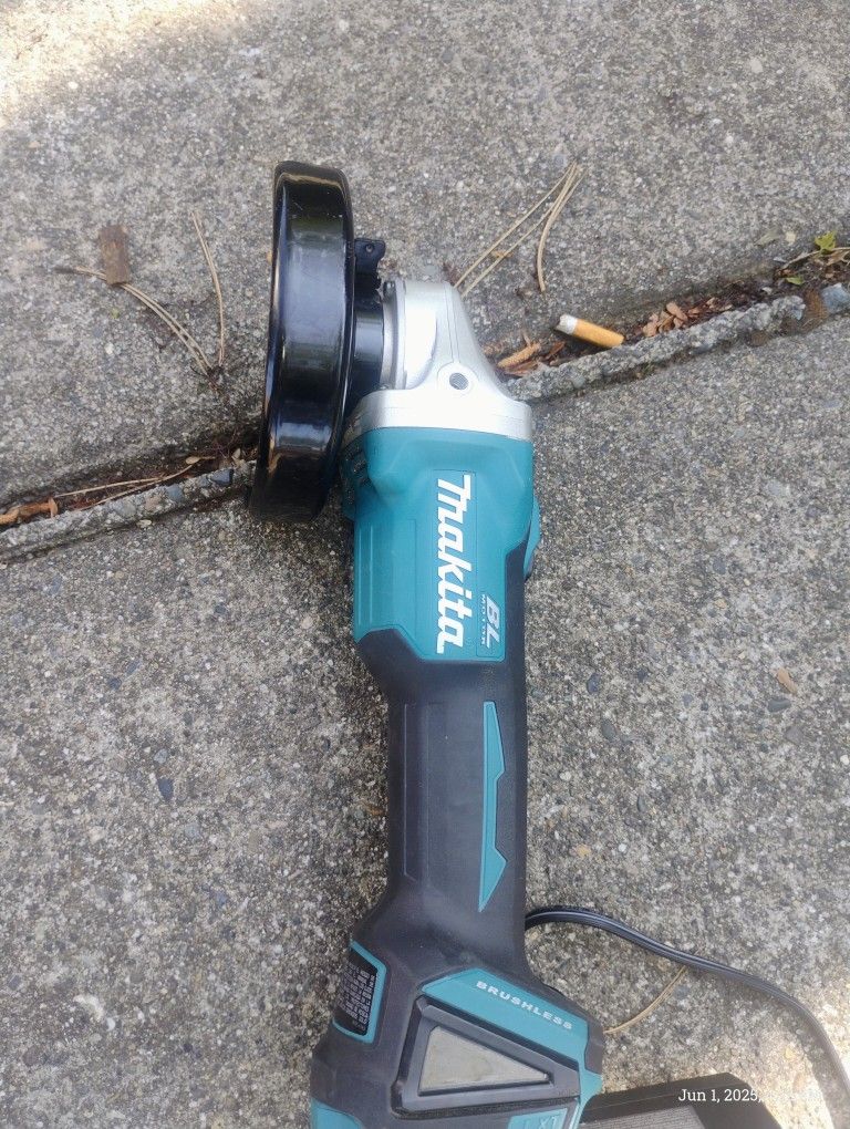 Makita Grinder