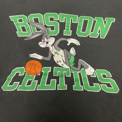 Men’s Boston Celtics Looney Tunes Shirt - Size Medium