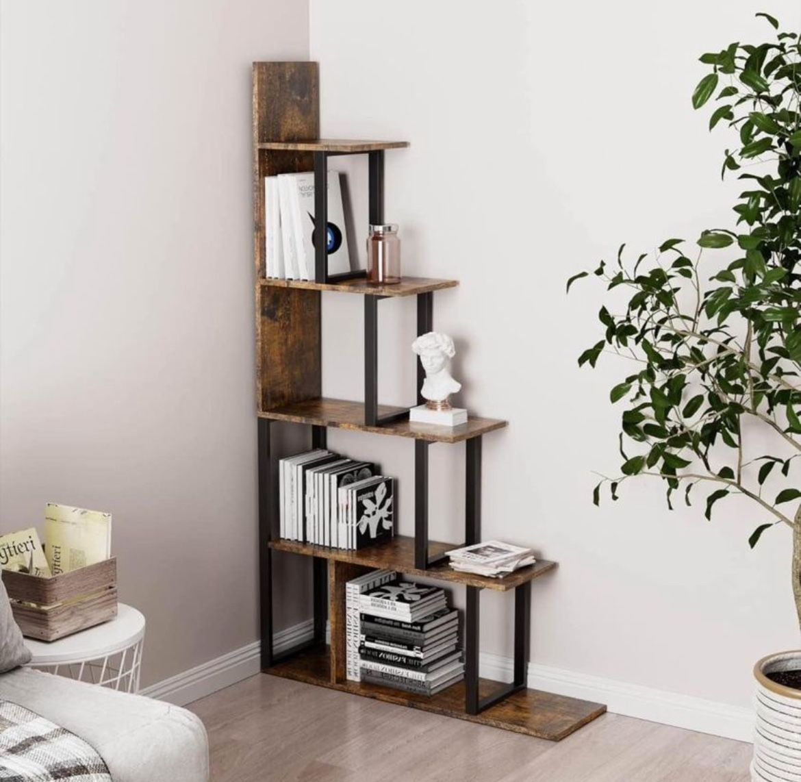 A 5 Tier 10 Shelf Bookcase ladder