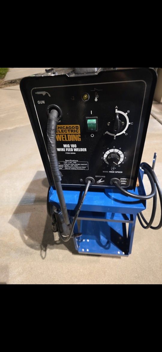 WELDER MIG 180 WITH CART!!