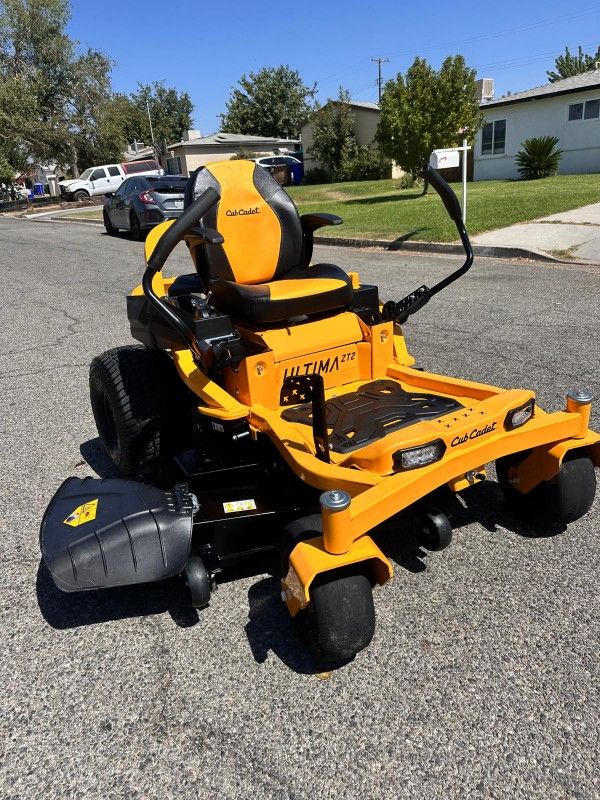 Cub Cadet
Ultima ZT2 60 in. Fabricated Deck 24HP V-Twin Kawasaki FR Series Engine Dual Hydro DriveGas Zero Turn Riding Lawn Mower