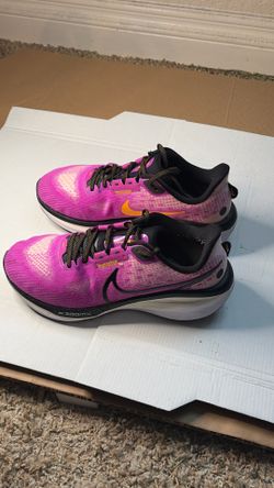 Nike Vomero 17 Women's Road Running Shoes in Hyper Violet/White/Laser Orange