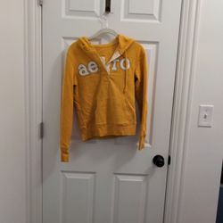Yellow XS Aeropostale Sweatshirt