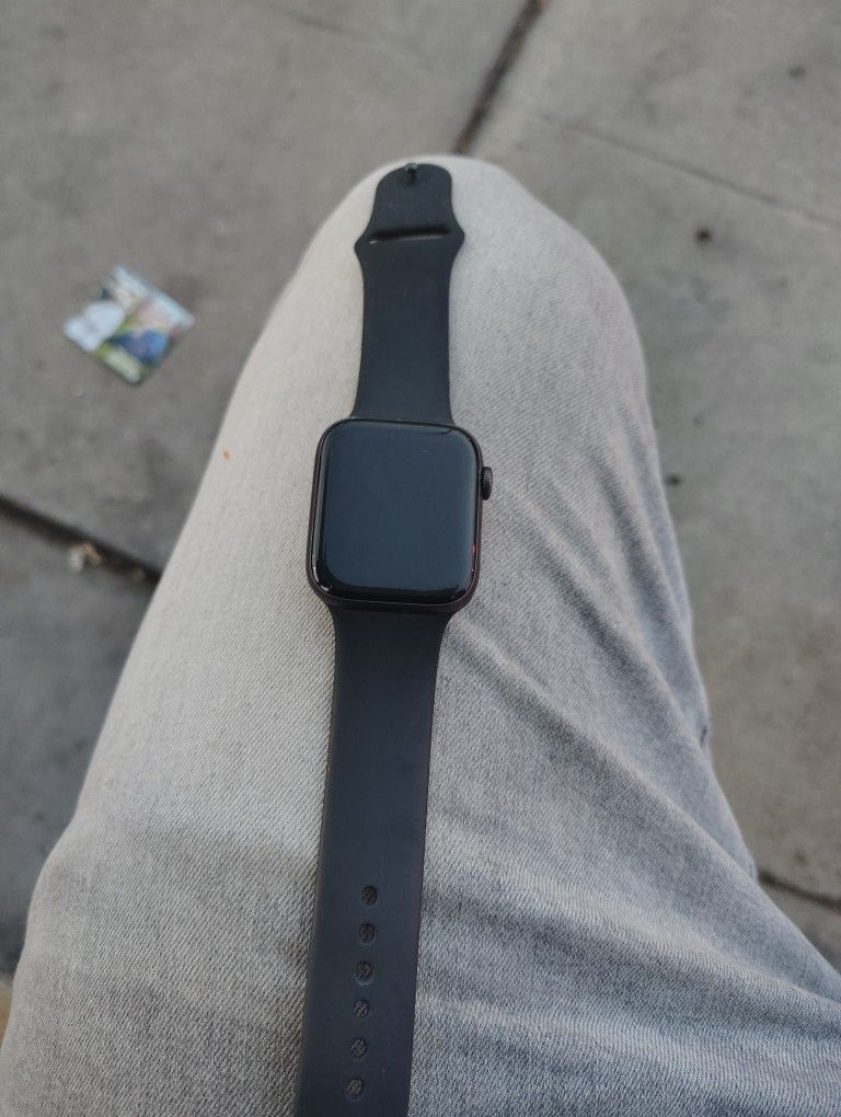 Apple Watch 5