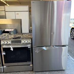 Lg kitchen appliance set/ FREE DISHWASHER OR PATIO SET WITH PURCHASE