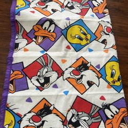 Looney Tunes Blanket