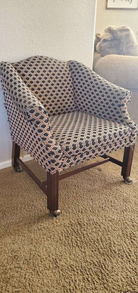 4 Rolling Chairs $20