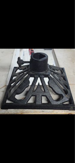 TIKI Cast Iron Torch Stand – Heavy-Duty, Freestanding & Weather-Resistant Torch Base