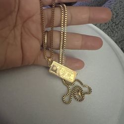14k gold plated pendant and necklace