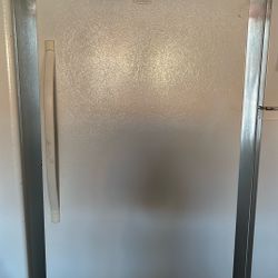 Free Non-Working Freezer