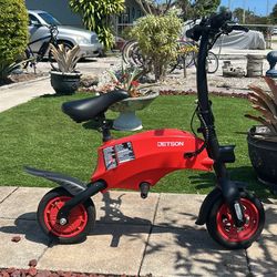 Jetson LX10 Folding Ride-On. 250watt motor 15.5 mph CARRY AND GO charger included 