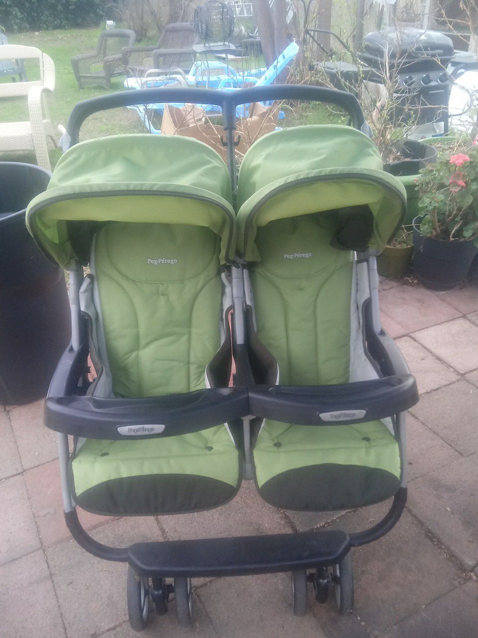 Twins baby strollers. peg Perego