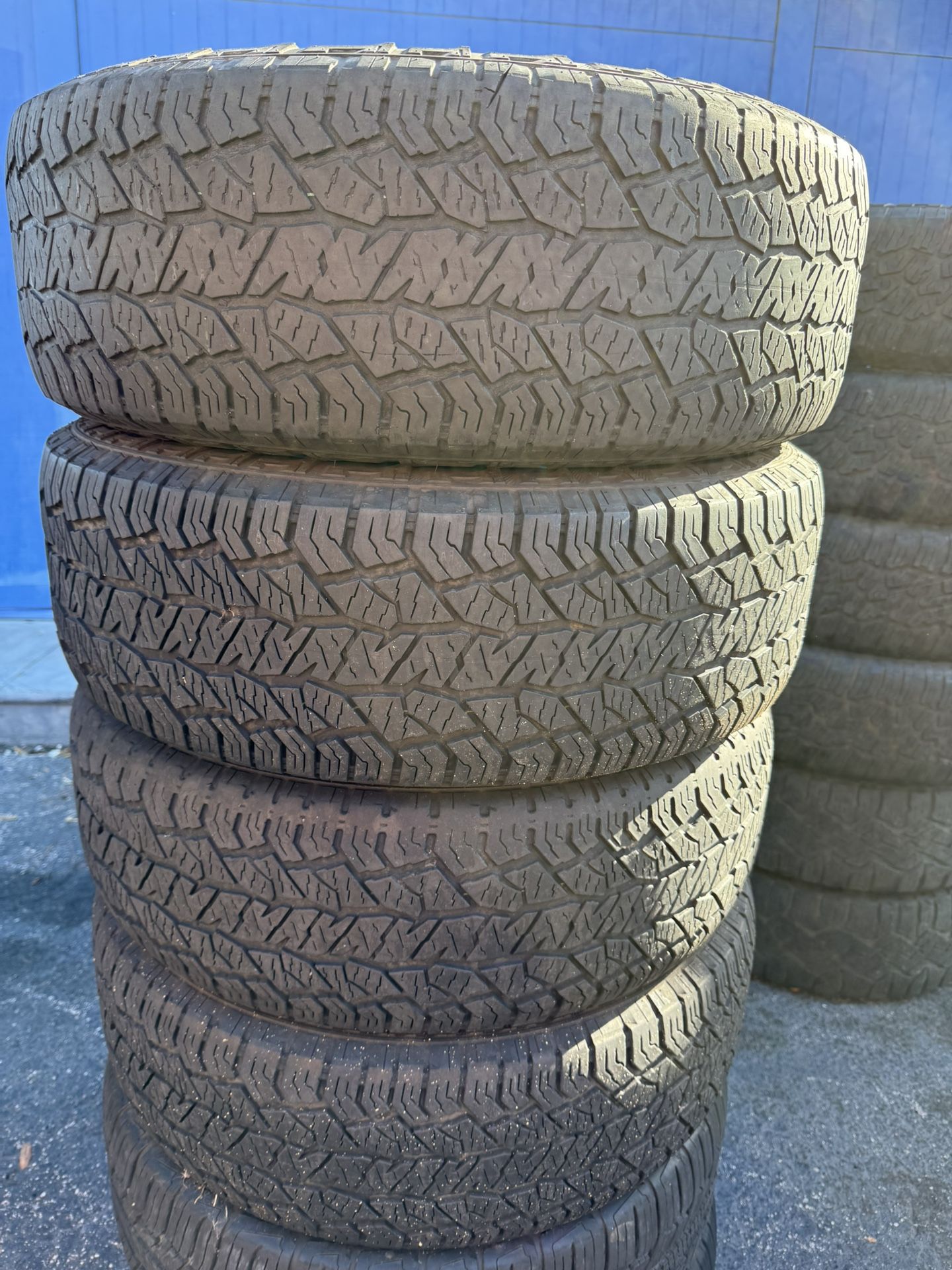 Set Of 4 Used Hankook Dynapro AT2 P265/70/R17