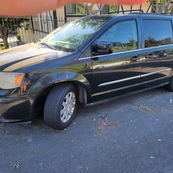 2014 Chrysler Town And Country 