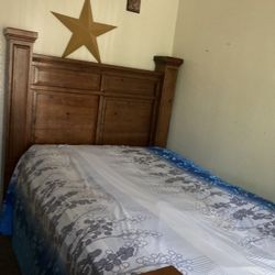 King Size Bed And Dresser With Mirror